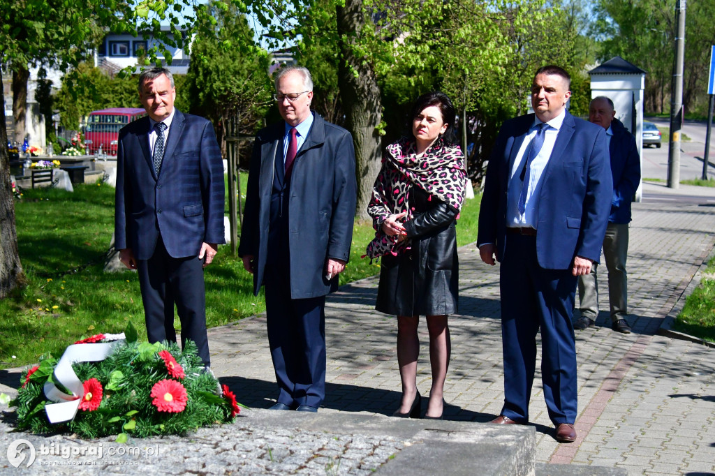 1 Maja w Biłgoraju. Na grobie Józefa Dechnika złożono kwiaty
