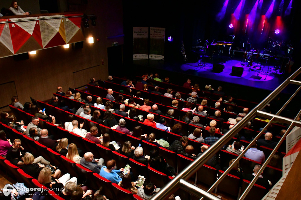 Rodzinna Orkiestra Pospieszalskich na scenie w BCK