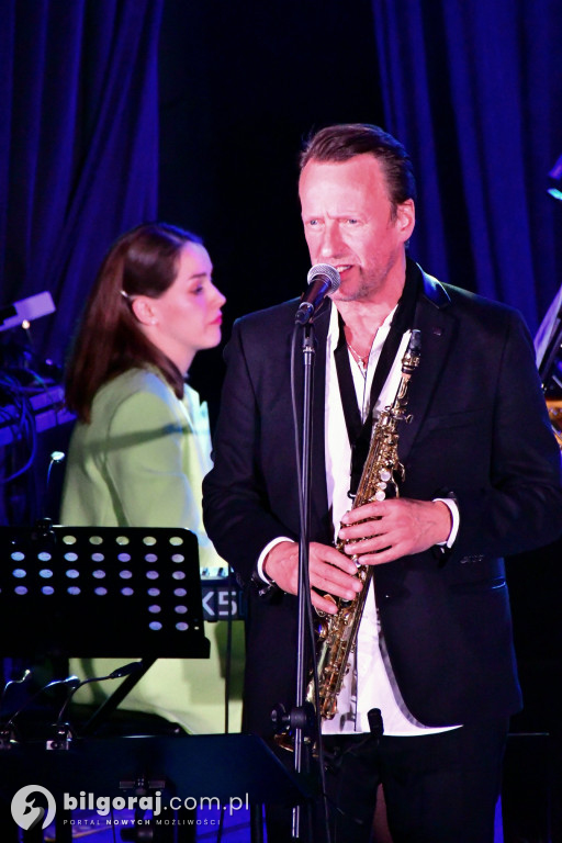 Rodzinna Orkiestra Pospieszalskich na scenie w BCK