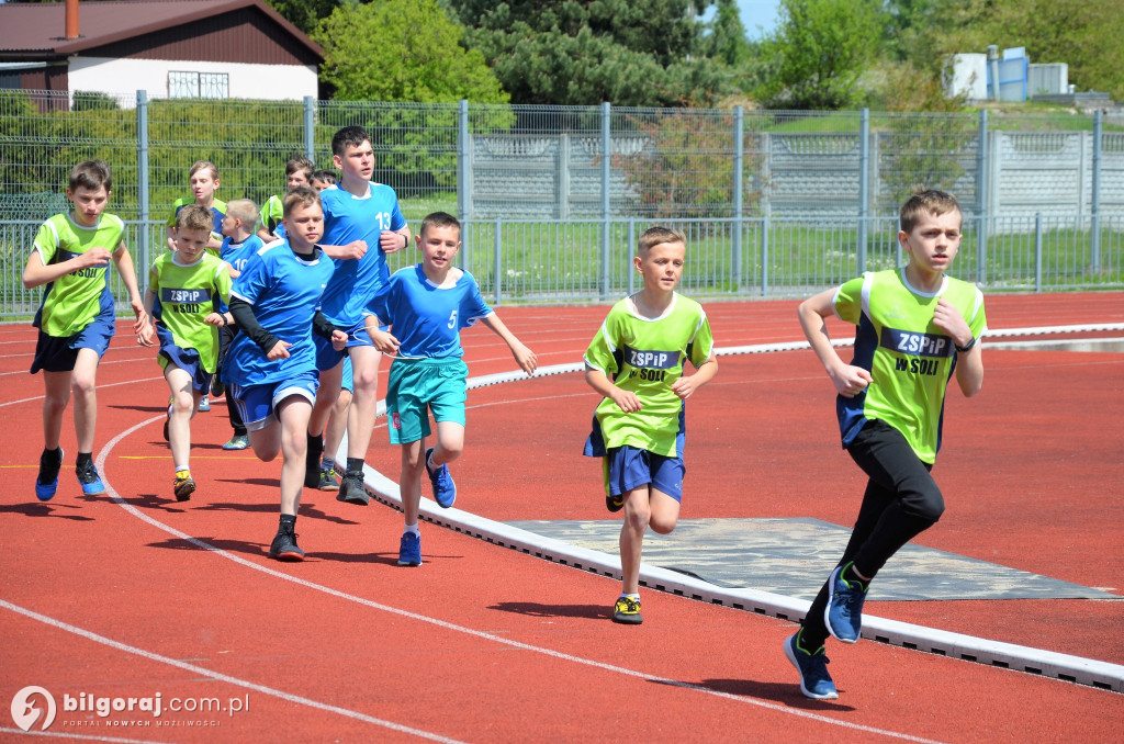 Zawody w czwórboju lekkoatletycznym na obiektach OSiR