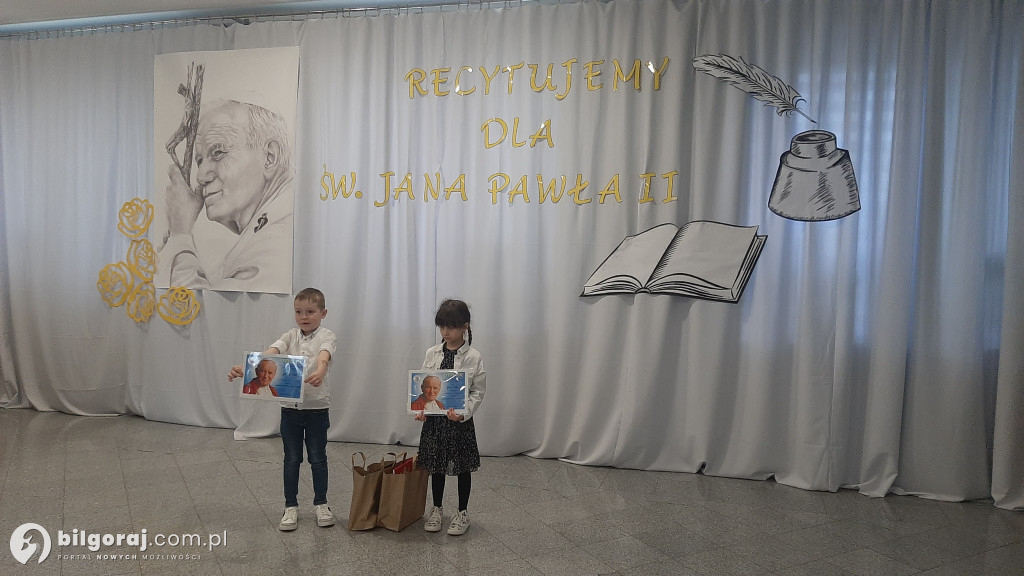Przedszkolaki recytowały dla św. Jana Pawła II