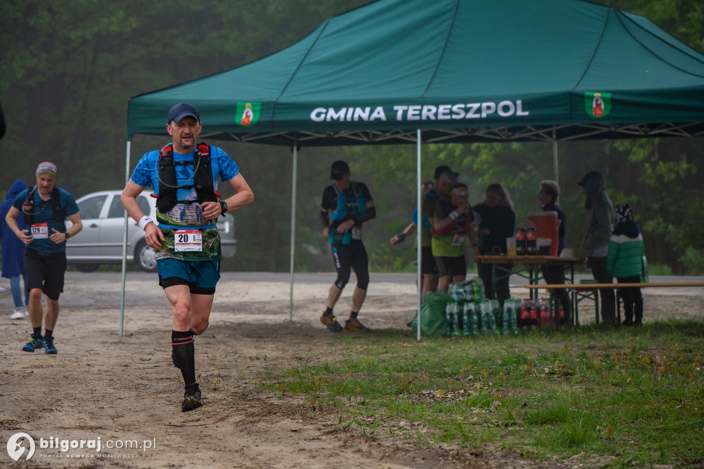 Ultraroztocze 2023. Biegacze na terenie gminy Tereszpol