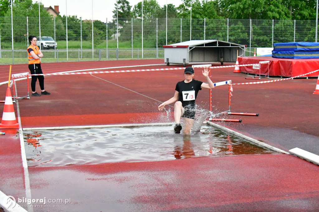 Biłgoraj Biega. Stadionowy Cross Przeszkodowy