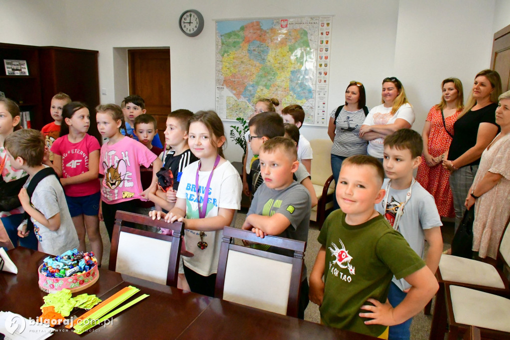 Dzieci w Dzień Dziecka odwiedziły starostę biłgorajskiego