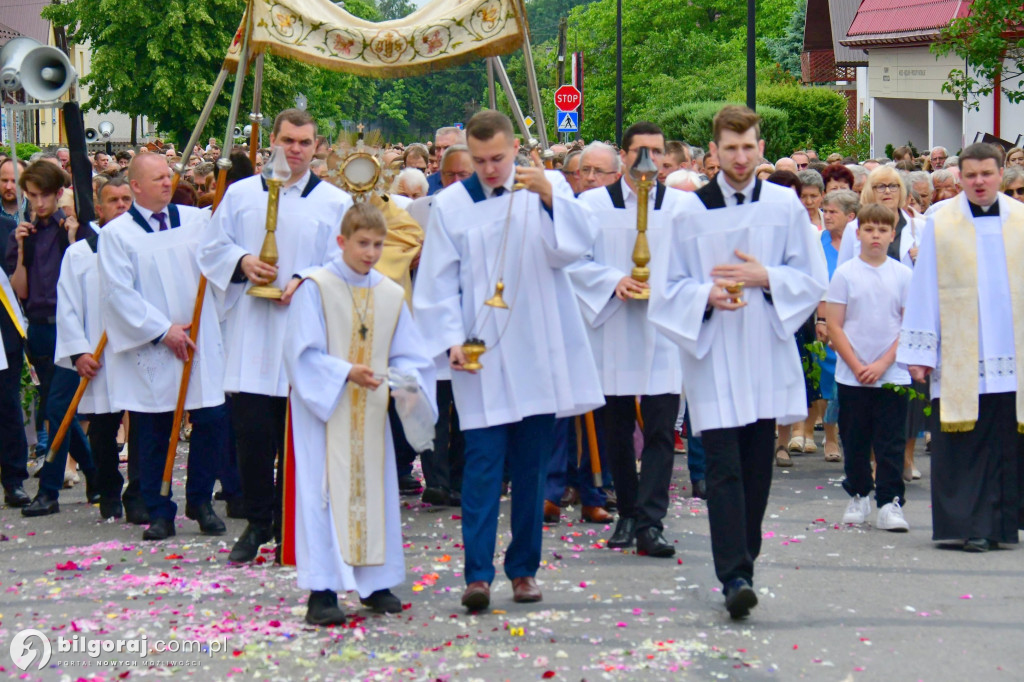 Procesje Bożego Ciała na ulicach Biłgoraja