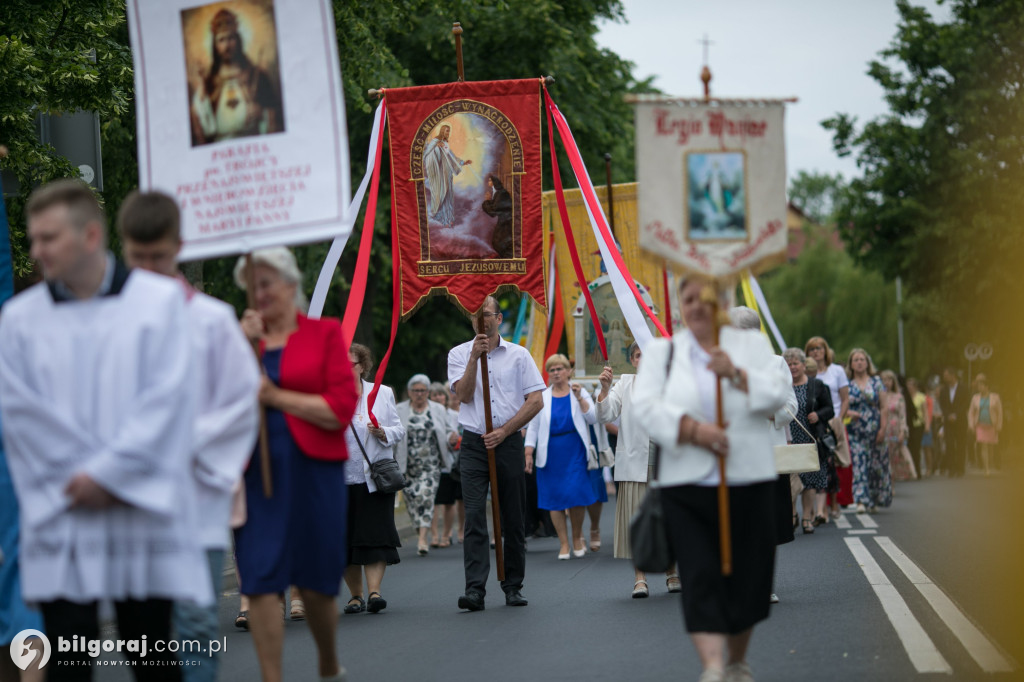 Procesja Bożego Ciała w parafii Wniebowziecia NMP w Biłgoraju