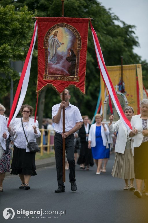 Procesja Bożego Ciała w parafii Wniebowziecia NMP w Biłgoraju
