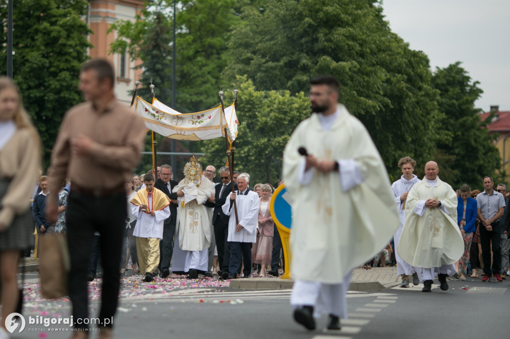 Procesja Bożego Ciała w parafii Wniebowziecia NMP w Biłgoraju