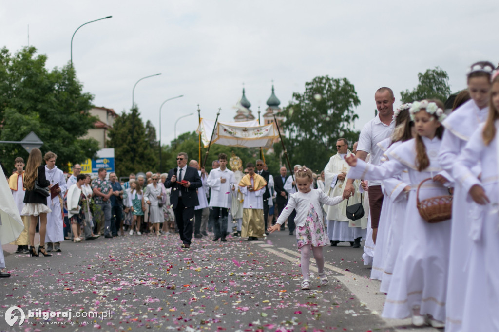 Procesja Bożego Ciała w parafii Wniebowziecia NMP w Biłgoraju