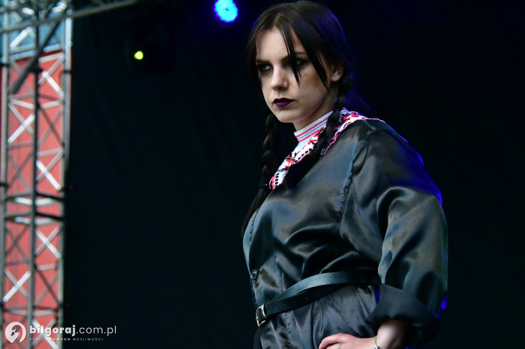 Folk na wybiegu, czyli ludowy pokaz mody