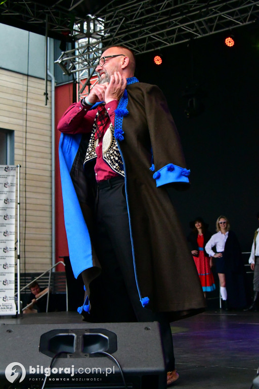 Folk na wybiegu, czyli ludowy pokaz mody