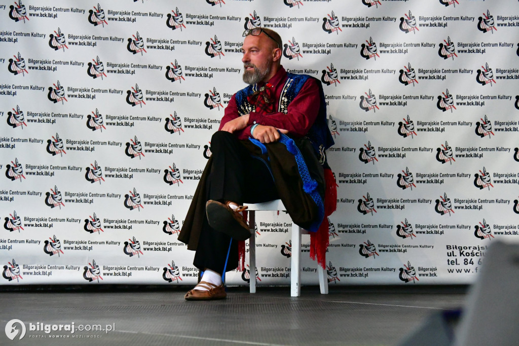 Folk na wybiegu, czyli ludowy pokaz mody