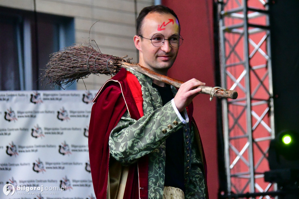 Folk na wybiegu, czyli ludowy pokaz mody