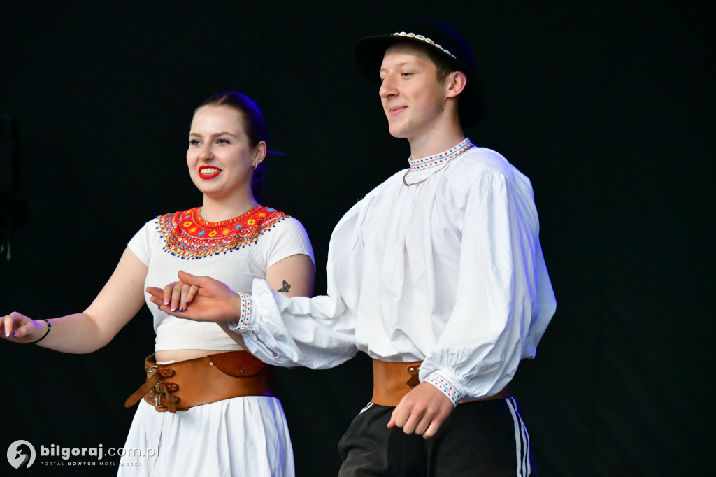 Folk na wybiegu, czyli ludowy pokaz mody