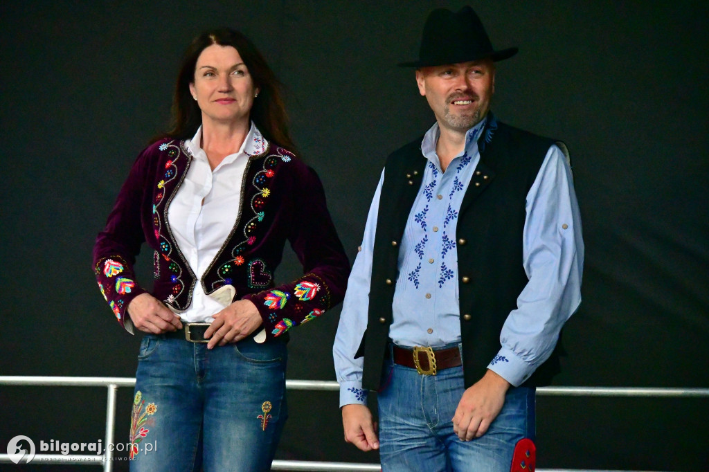Folk na wybiegu, czyli ludowy pokaz mody