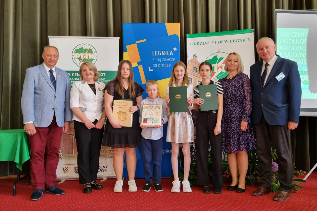 Uczniowie Jedynki laureatami XXX OMKK Poznajemy Ojcowiznę