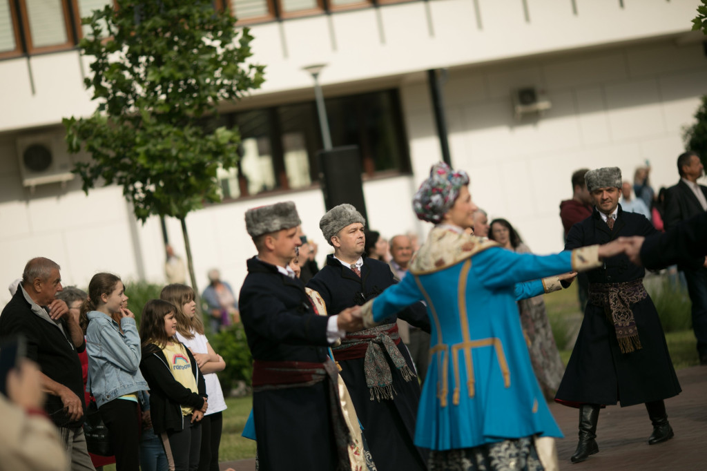 Polonez w wykonaniu Grupy Folklorystycznej 