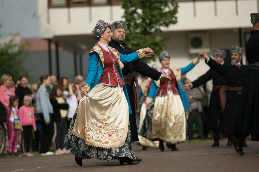 Polonez w wykonaniu Grupy Folklorystycznej 