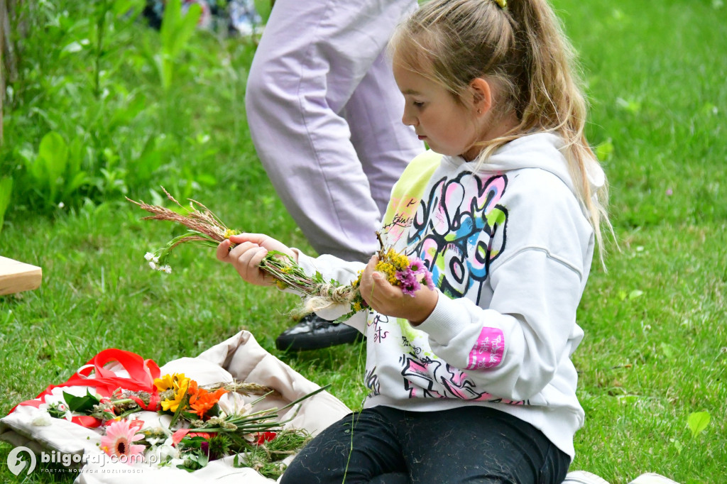 Wicie wianków w Zespole Mlyńskim w Biłgoraju