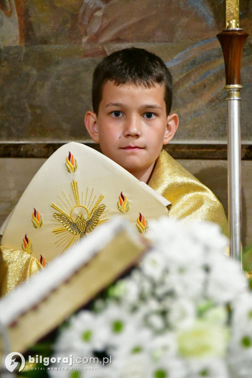 Biłgoraj. Bierzmowanie młodzieży w kościele św. Jerzego