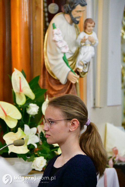 Biłgoraj. Bierzmowanie młodzieży w kościele św. Jerzego