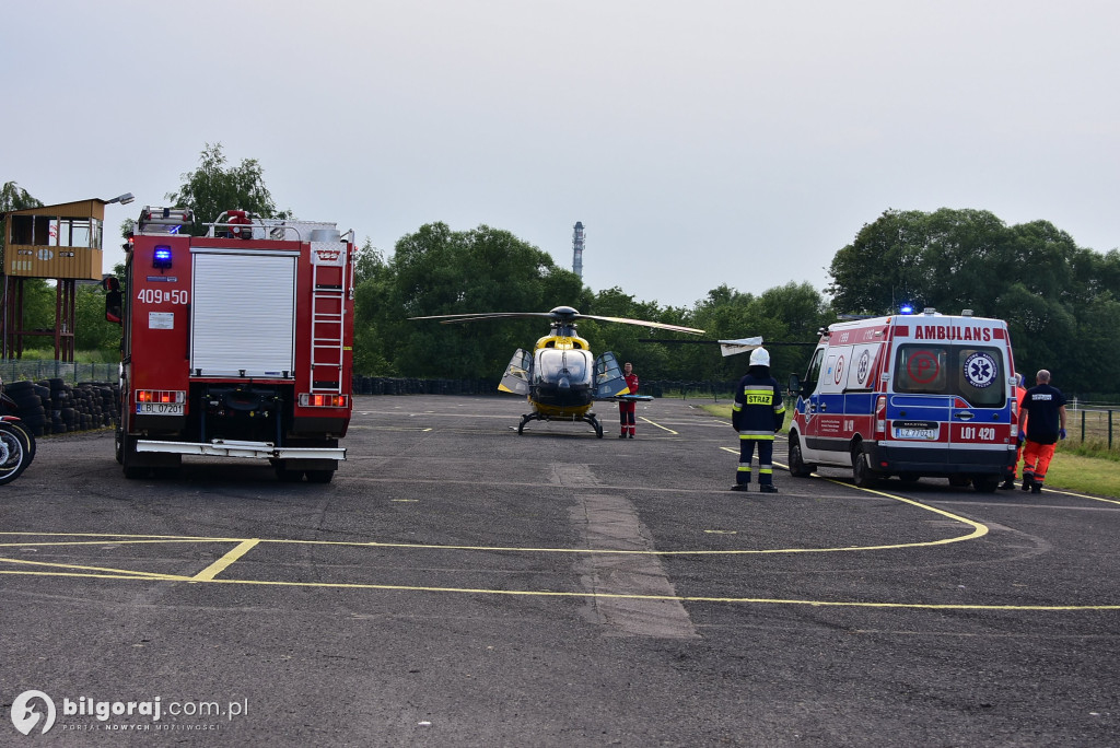 Śmiertleny wypadek. Auto wypadło z drogi i dachowało. Interweniowało pogotowie lotnicze