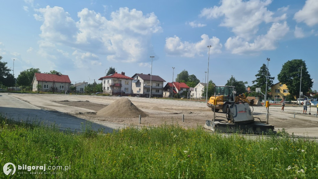 Przy Trójce w Biłgoraju powstaje boisko