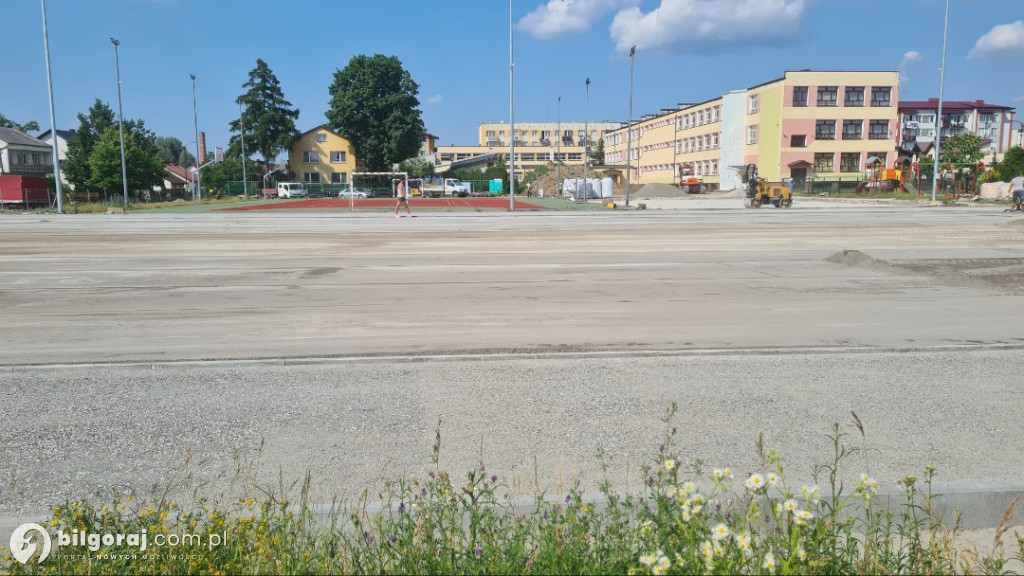 Przy Trójce w Biłgoraju powstaje boisko