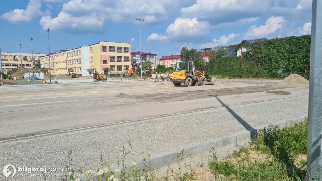 Przy Trójce w Biłgoraju powstaje boisko