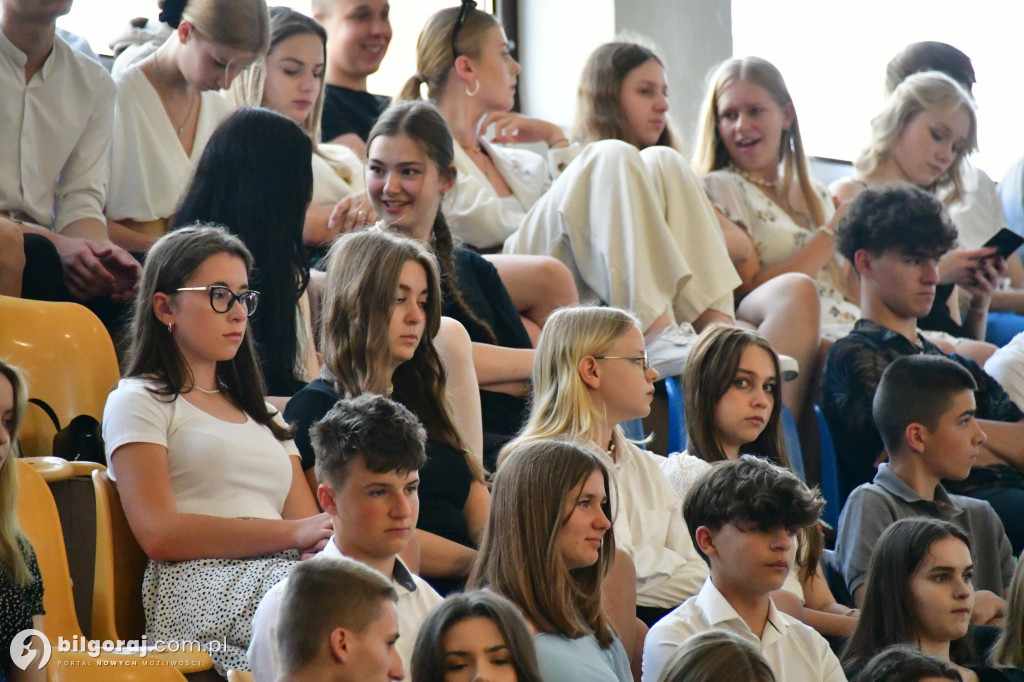 Koniec Roku Szkolnego: Wyczekiwane wydarzenie dla uczniów i nauczycieli. Tak wyglądało ono w ZSBiO w Biłgoraju