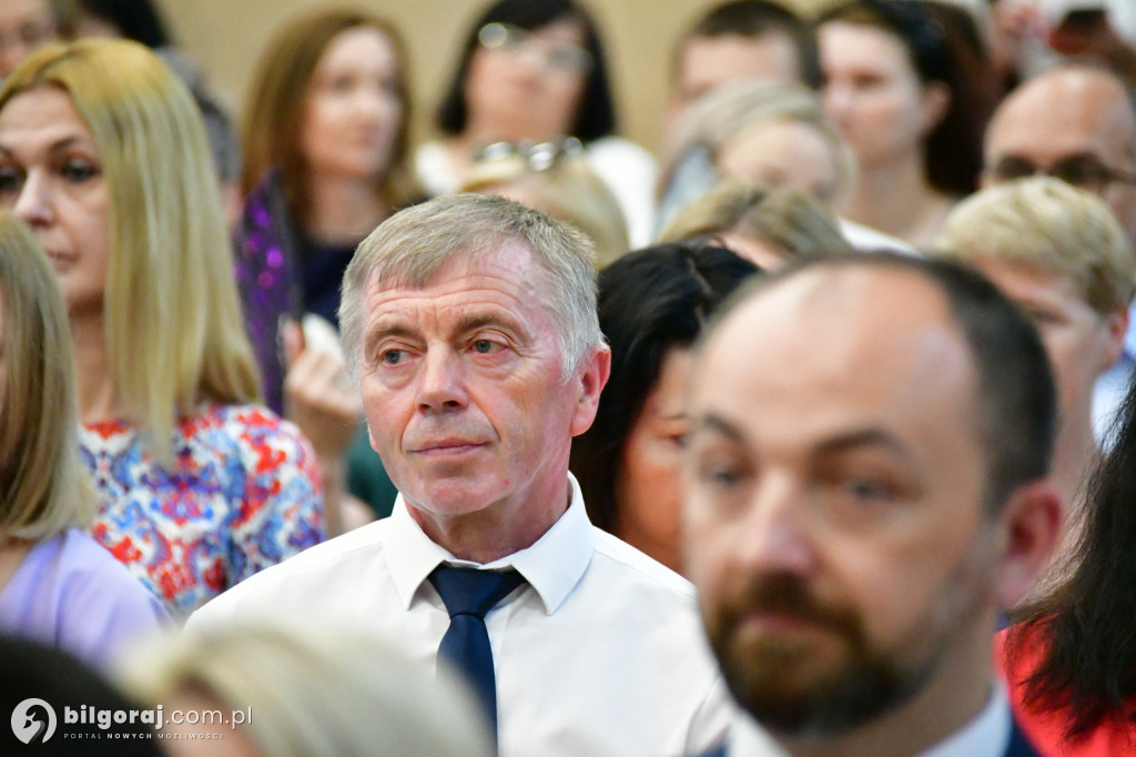 Biłgoraj. Wojewódzkie obchody zakończenie roku szkolnego 2022/2023, z udziałem Lubelskiego Kuratora Oświaty Teresy Misiuk