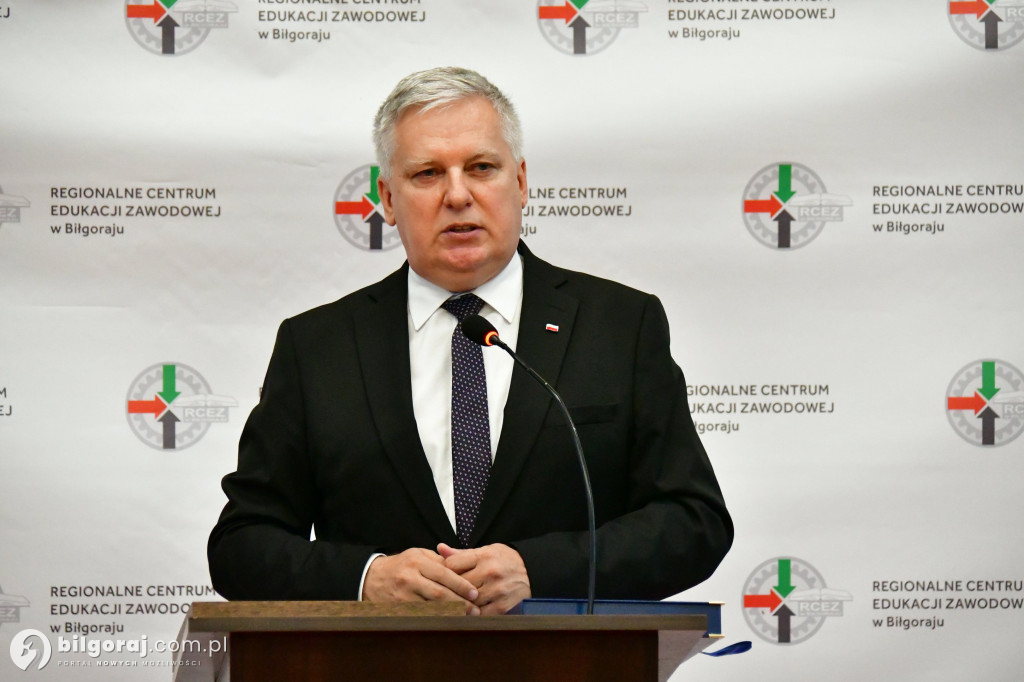 Biłgoraj. Wojewódzkie obchody zakończenie roku szkolnego 2022/2023, z udziałem Lubelskiego Kuratora Oświaty Teresy Misiuk