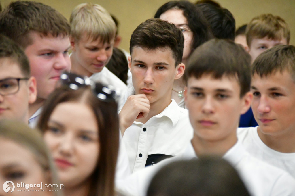 Biłgoraj. Wojewódzkie obchody zakończenie roku szkolnego 2022/2023, z udziałem Lubelskiego Kuratora Oświaty Teresy Misiuk