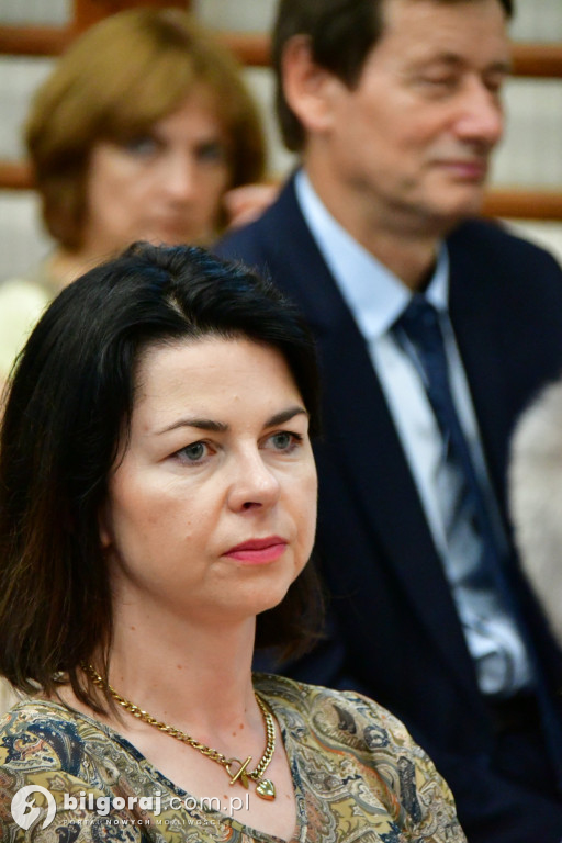 Biłgoraj. Wojewódzkie obchody zakończenie roku szkolnego 2022/2023, z udziałem Lubelskiego Kuratora Oświaty Teresy Misiuk