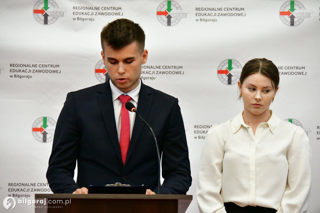 Biłgoraj. Wojewódzkie obchody zakończenie roku szkolnego 2022/2023, z udziałem Lubelskiego Kuratora Oświaty Teresy Misiuk
