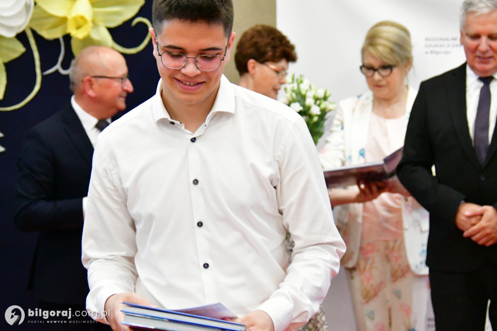 Biłgoraj. Wojewódzkie obchody zakończenie roku szkolnego 2022/2023, z udziałem Lubelskiego Kuratora Oświaty Teresy Misiuk