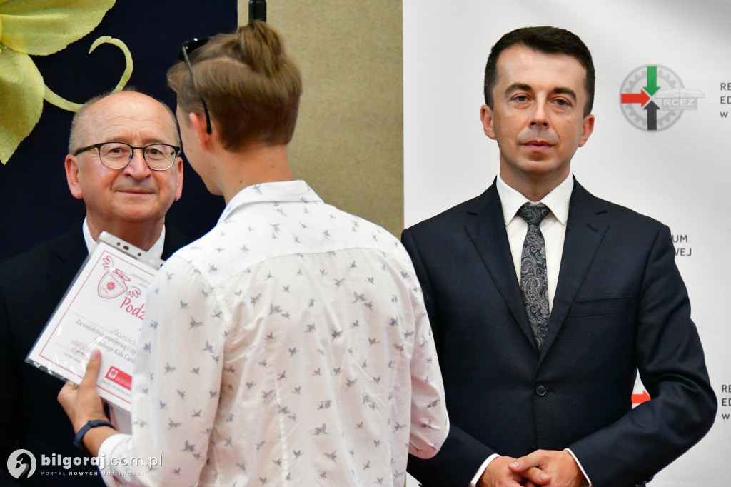 Biłgoraj. Wojewódzkie obchody zakończenie roku szkolnego 2022/2023, z udziałem Lubelskiego Kuratora Oświaty Teresy Misiuk