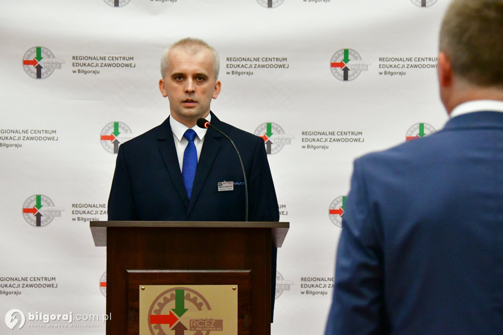 Po 40 latach pracy przeszedł na emeryturę. Pożegnano dziś dyrektora biłgorajskiego Elektryka