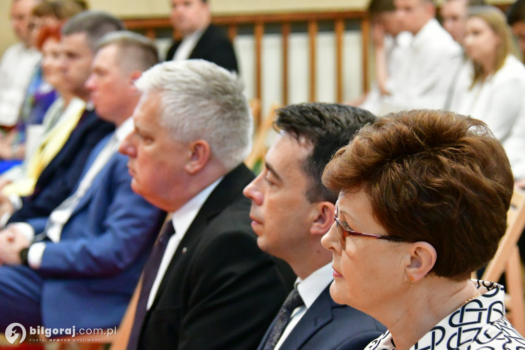 Po 40 latach pracy przeszedł na emeryturę. Pożegnano dziś dyrektora biłgorajskiego Elektryka