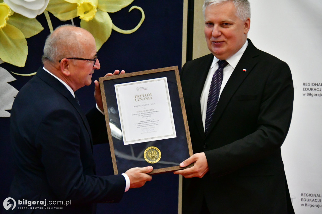 Po 40 latach pracy przeszedł na emeryturę. Pożegnano dziś dyrektora biłgorajskiego Elektryka