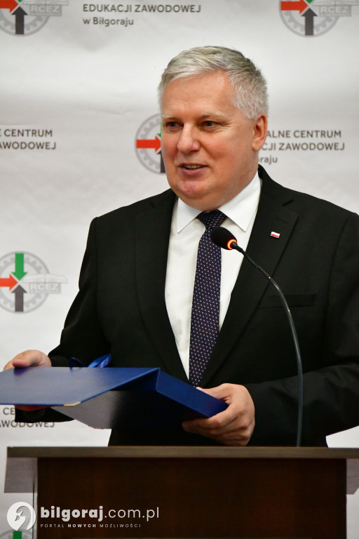 Po 40 latach pracy przeszedł na emeryturę. Pożegnano dziś dyrektora biłgorajskiego Elektryka
