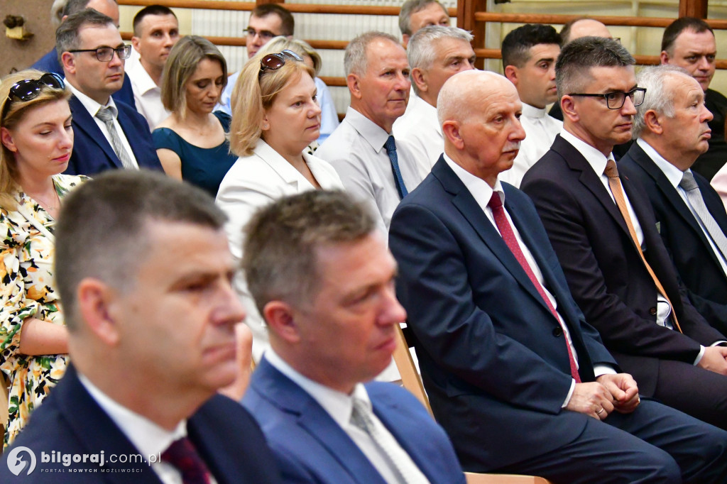 Po 40 latach pracy przeszedł na emeryturę. Pożegnano dziś dyrektora biłgorajskiego Elektryka
