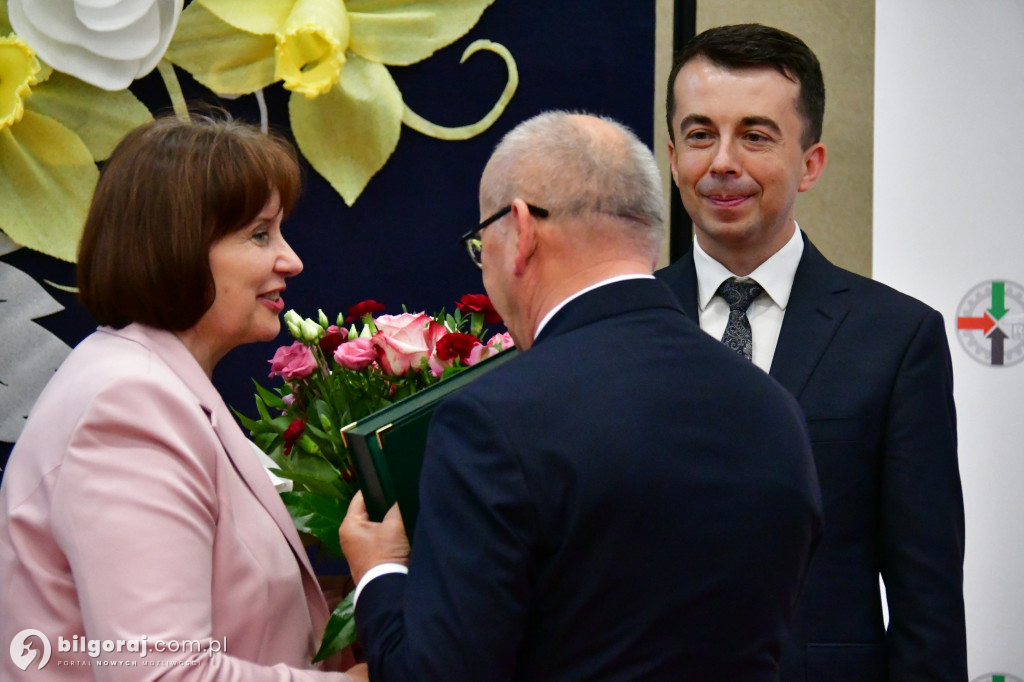 Po 40 latach pracy przeszedł na emeryturę. Pożegnano dziś dyrektora biłgorajskiego Elektryka