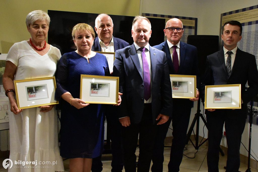 Okolicznościowa kartka Poczty Polskiej upamiętnia bitwę pod Osuchami