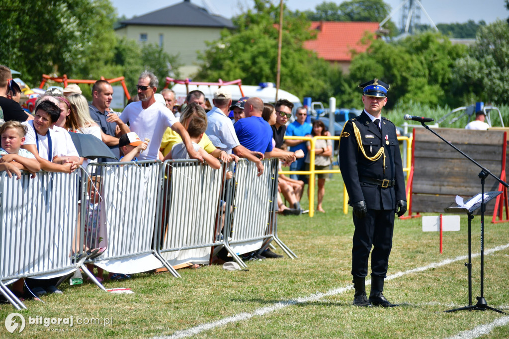 Powiatowe zawody OSP. Druhowie i druhny rywalizowali w Płusach