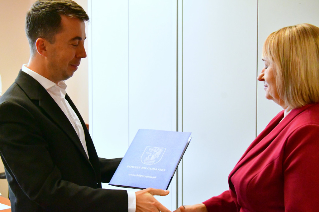 Jest dyrektor Młodzieżowego Domu Kultury w Biłgoraju