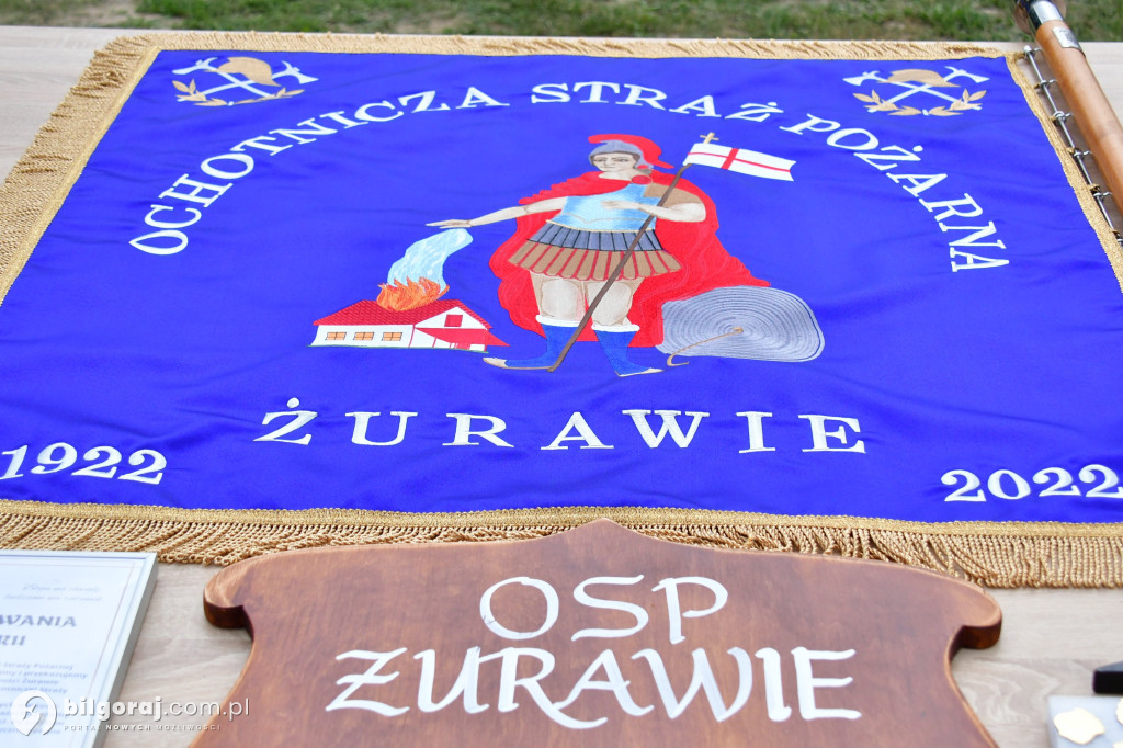 W Żurawiu, strażacy gaszą od 100 lat