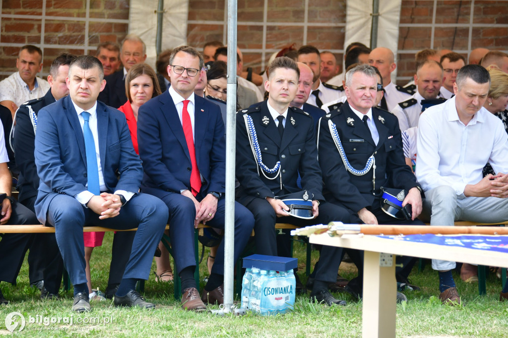 W Żurawiu, strażacy gaszą od 100 lat