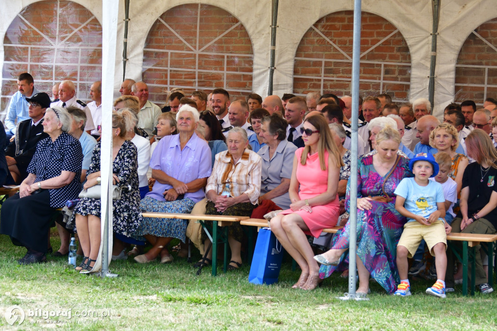 W Żurawiu, strażacy gaszą od 100 lat