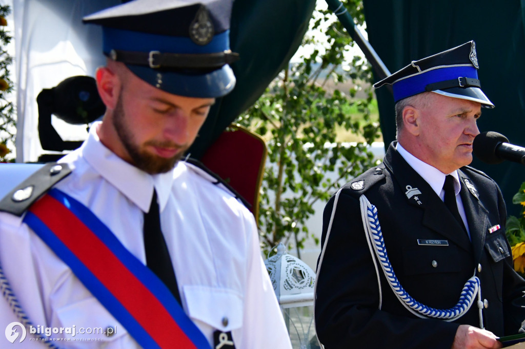 W Żurawiu, strażacy gaszą od 100 lat